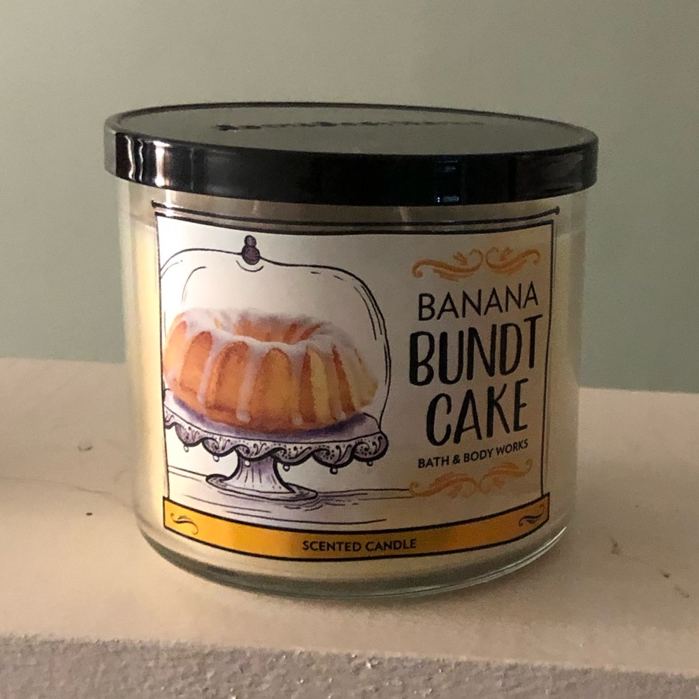 Bananas 🍌 candle